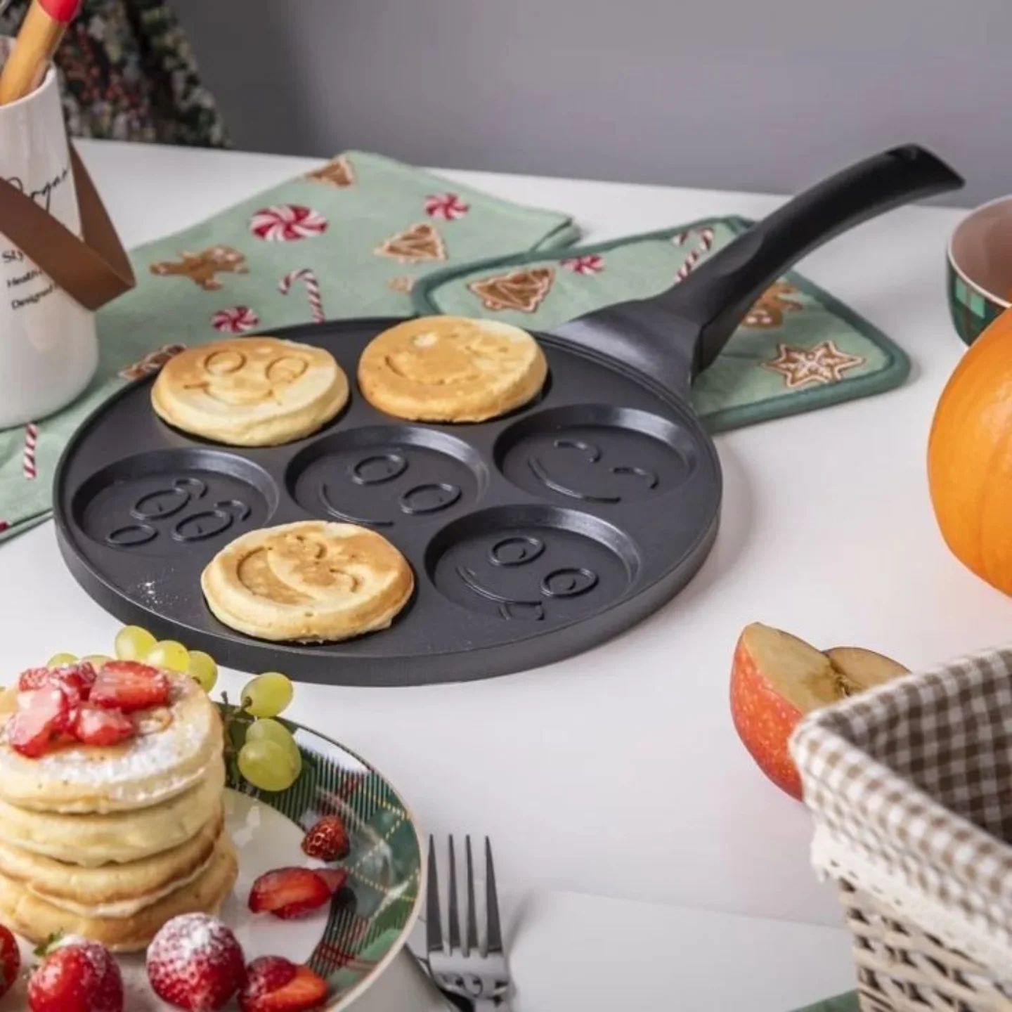 Nonstick Smiley Pancake Frying Pan (27cm)